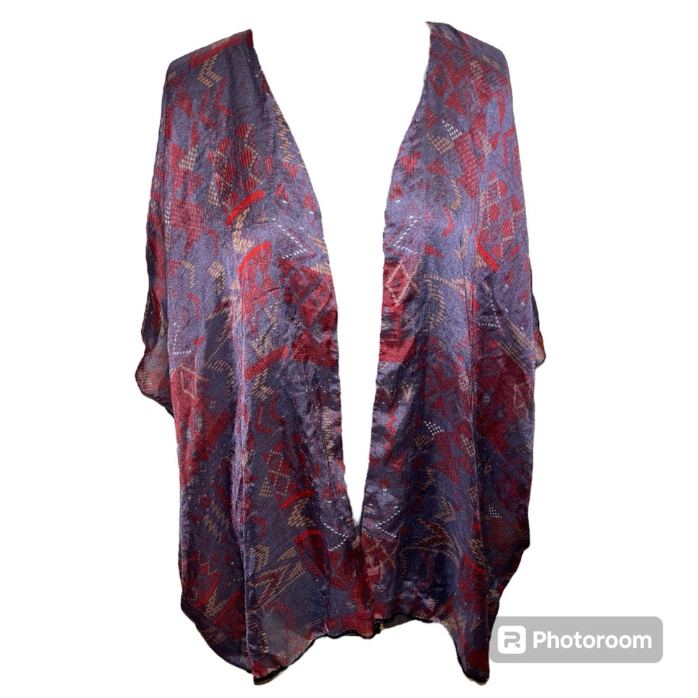 ✨FREE w/ $50 Purchase! kitara India Batwing Kimono Shawl
